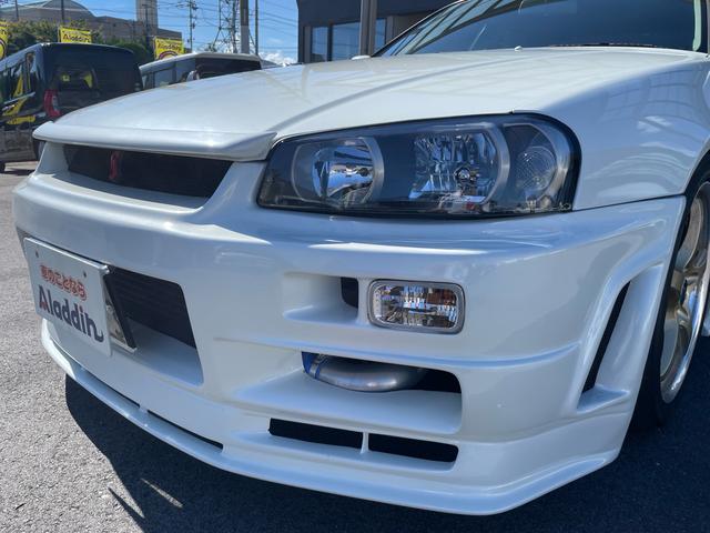 1998 Nissan Skyline 25GT-X Turbo (ER34) — Pearl White - Image 17