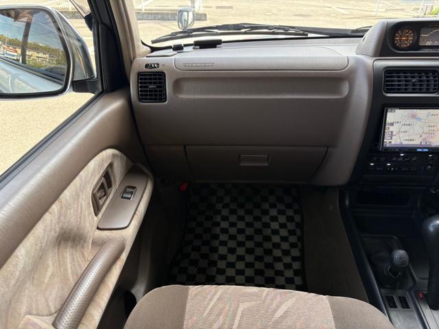 1999 Toyota Land Cruiser Prado TX (RZJ95W) — Pearl White - Image 17