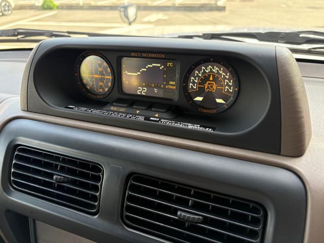 1999 Toyota Land Cruiser Prado TX (RZJ95W) — Pearl White - Image 23