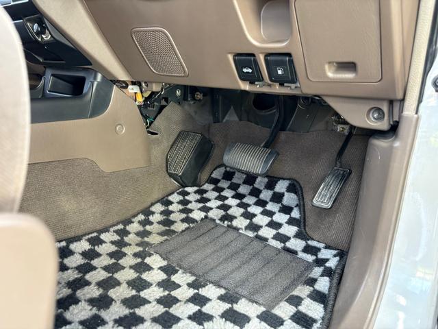 1999 Toyota Land Cruiser Prado TX (RZJ95W) — Pearl White - Image 39