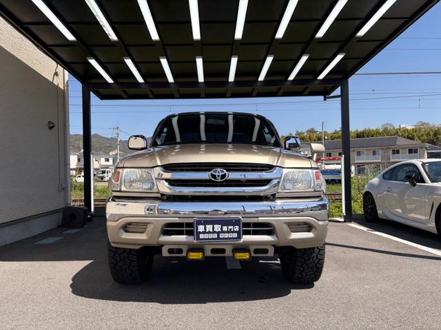 2003 Toyota Hilux Sports Pickup Double Cab (RZN169H) — Gold - Image 2