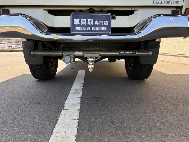 2003 Toyota Hilux Sports Pickup Double Cab (RZN169H) — Gold - Image 13
