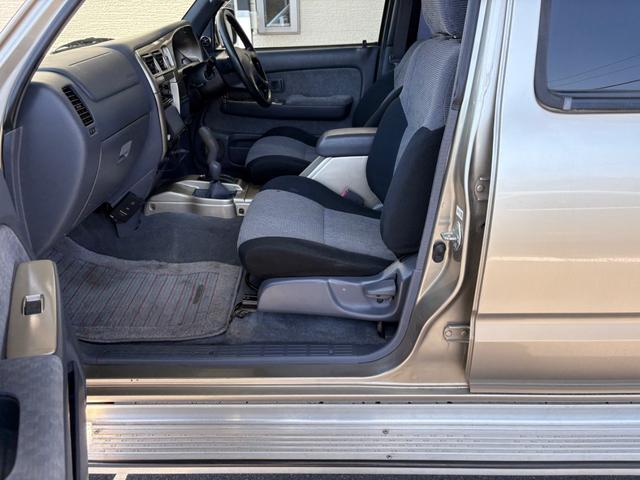 2003 Toyota Hilux Sports Pickup Double Cab (RZN169H) — Gold - Image 42