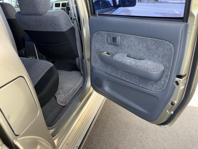 2003 Toyota Hilux Sports Pickup Double Cab (RZN169H) — Gold - Image 46