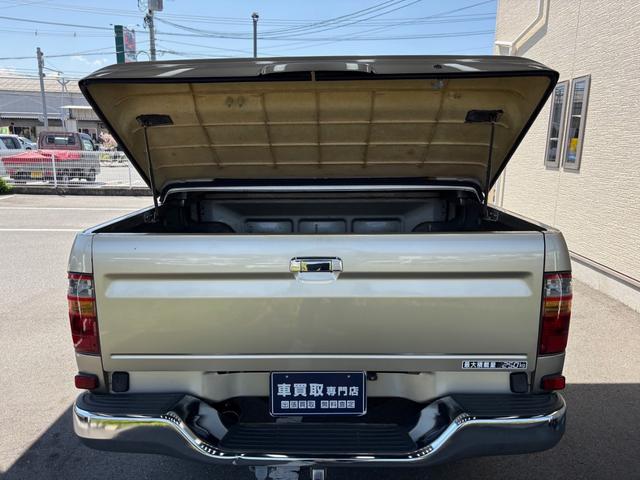2003 Toyota Hilux Sports Pickup Double Cab (RZN169H) — Gold - Image 53