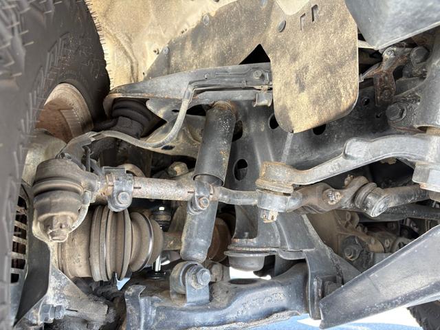 2003 Toyota Hilux Sports Pickup Double Cab (RZN169H) — Gold - Image 71