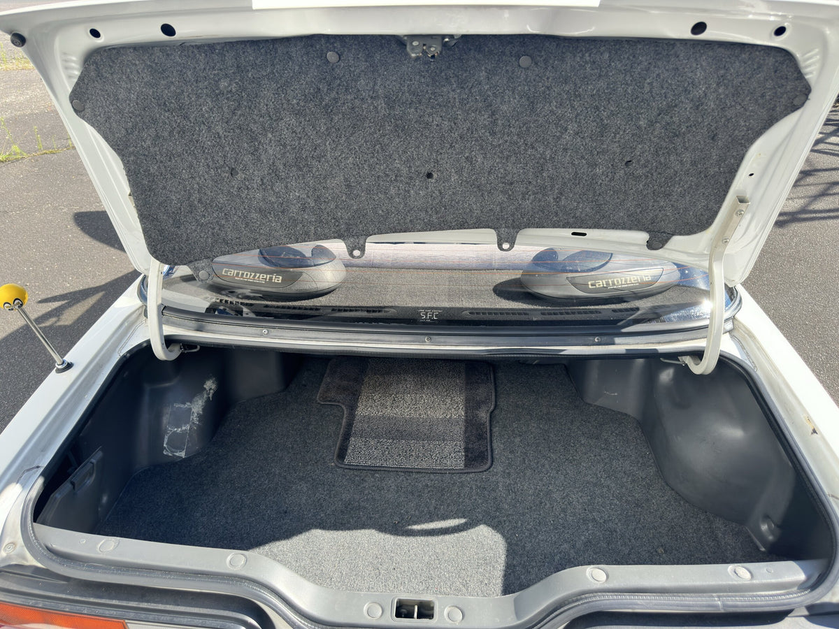 1993 Nissan Silvia Q's (PS13) — White/Silver Two-Tone - Image 13
