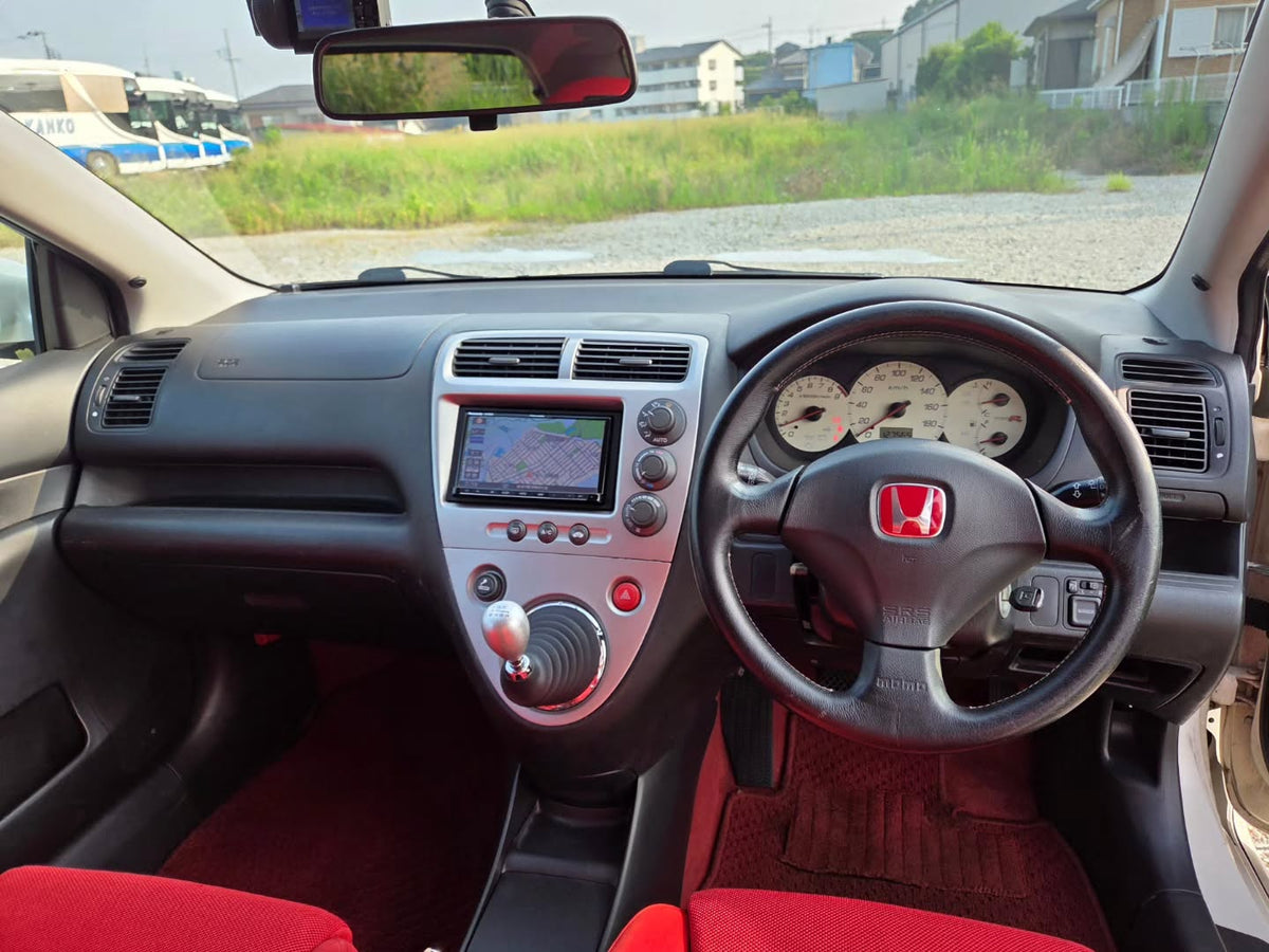 2002 Honda Civic Type R (EP3) — Championship White - Image 8