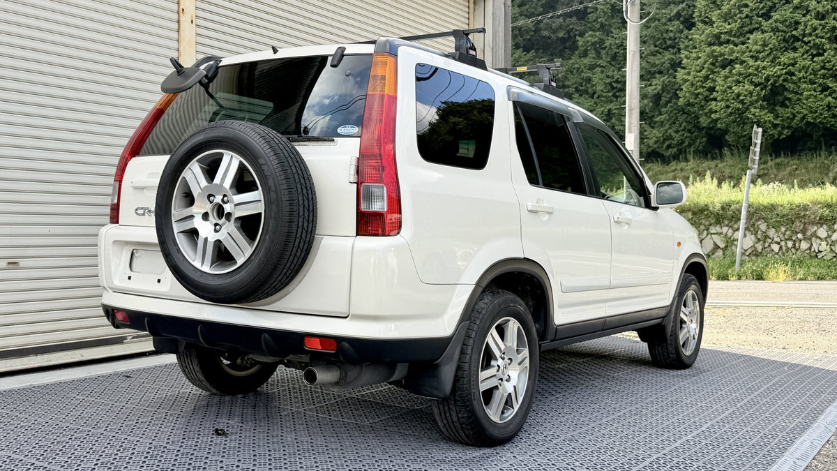 2003 Honda CR-V Performer iL (RD5) — White - Image 7