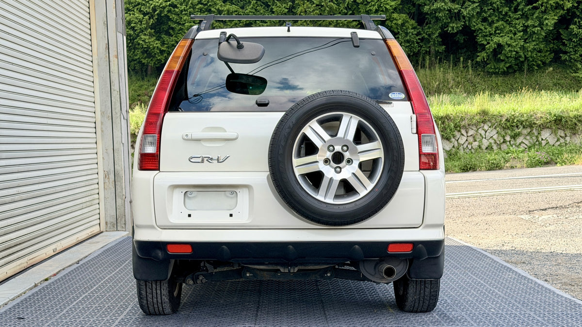 2003 Honda CR-V Performer iL (RD5) — White - Image 8
