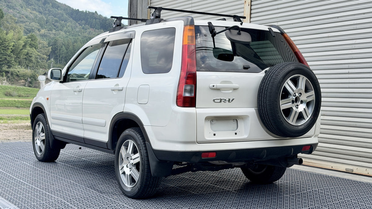 2003 Honda CR-V Performer iL (RD5) — White - Image 9