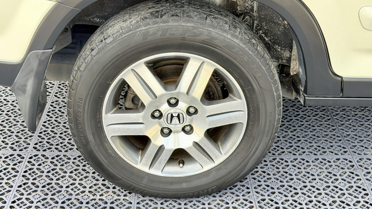 2003 Honda CR-V Performer iL (RD5) — White - Image 19