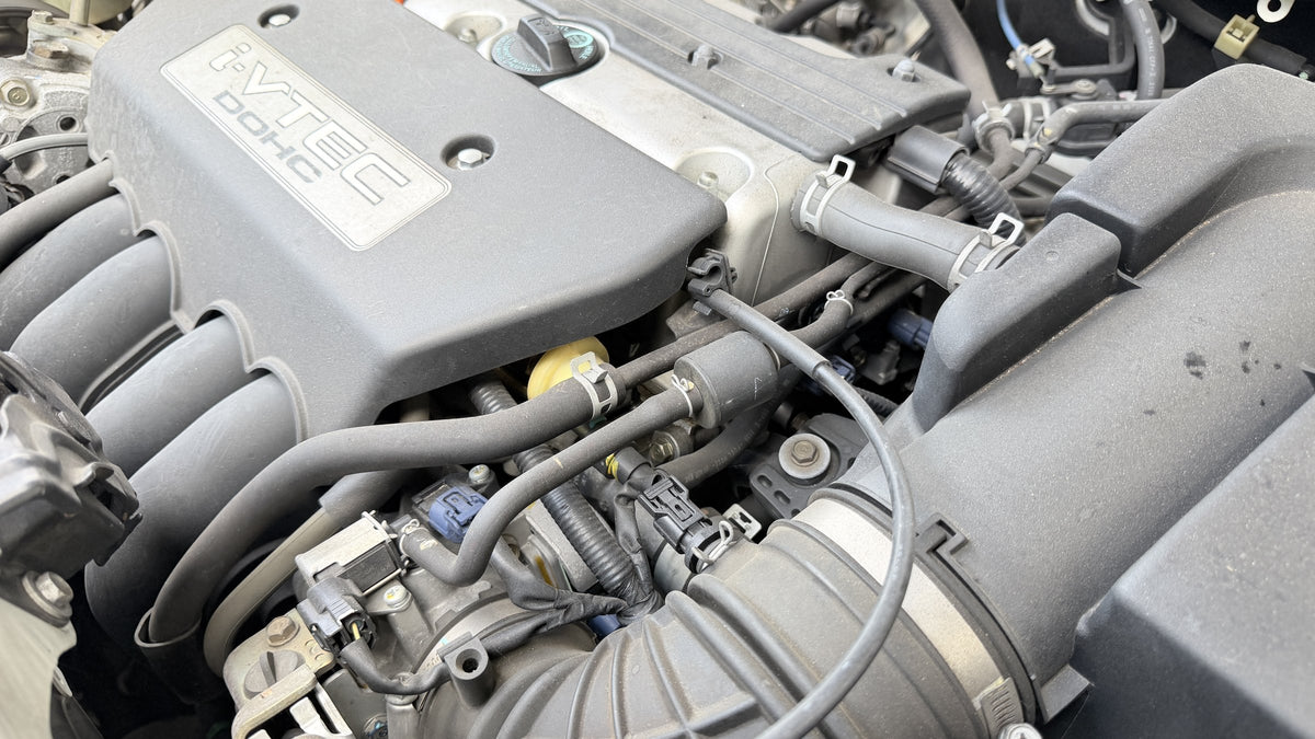 2003 Honda CR-V Performer iL (RD5) — White - Image 38
