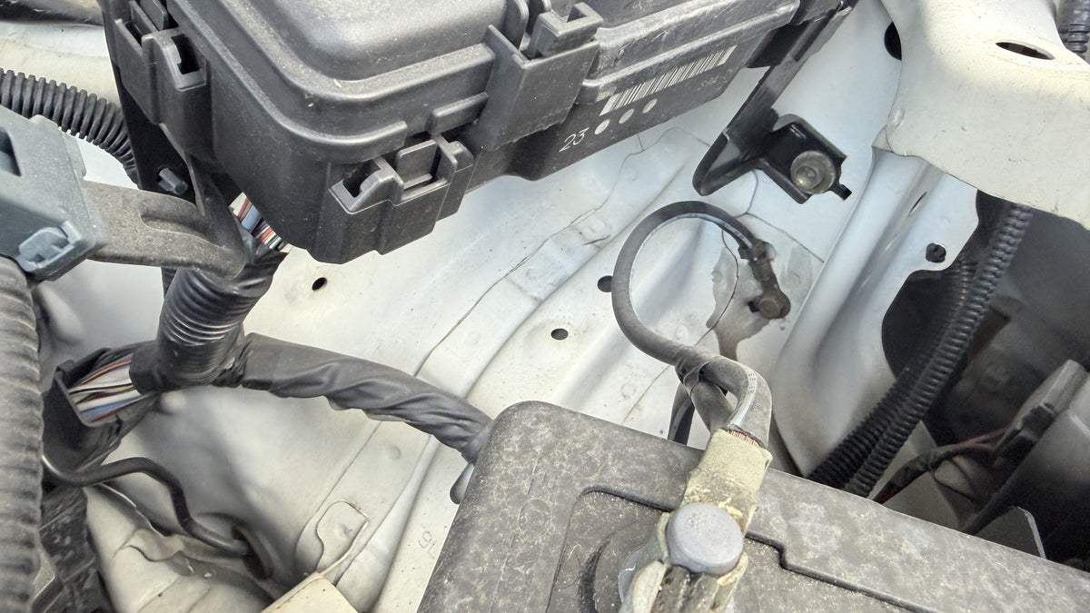 2003 Honda CR-V Performer iL (RD5) — White - Image 40