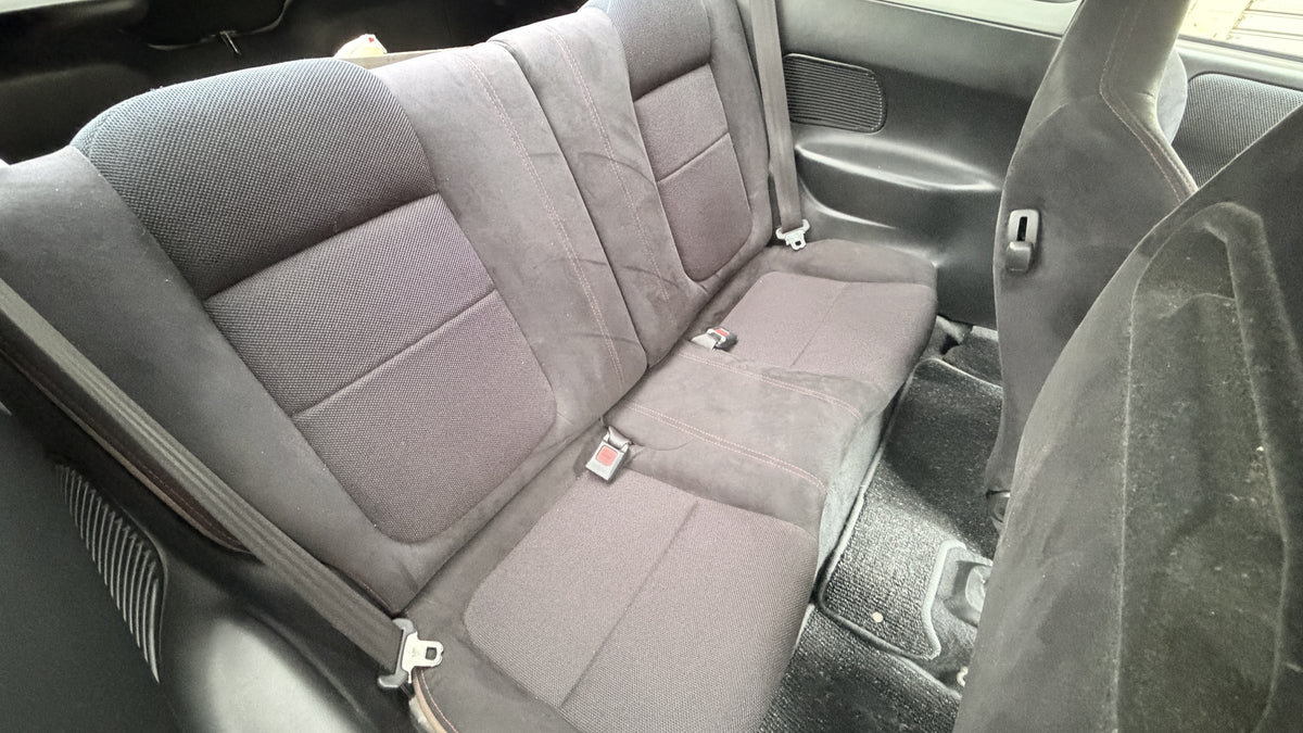 1995 Honda Integra Type R (DC2) — Championship White - Image 11