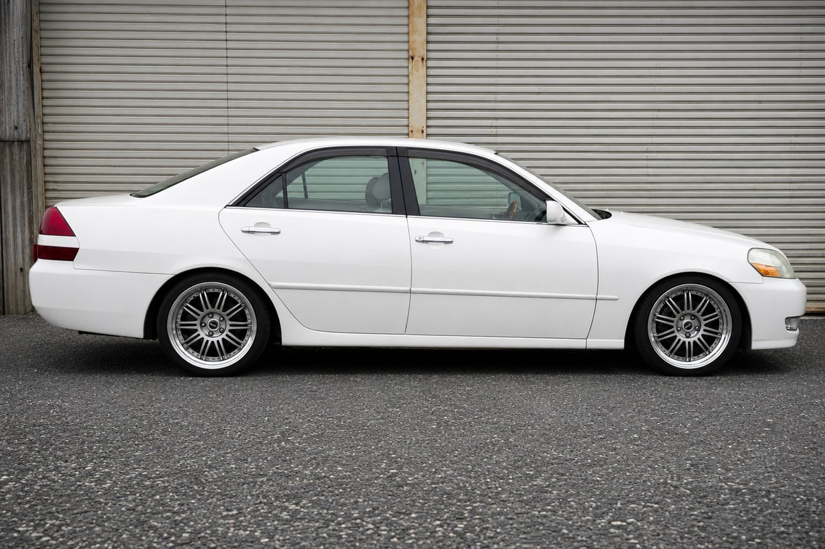 2001 Toyota Mark II Grande G-tb (JZX110) — Pearl White - Image 2